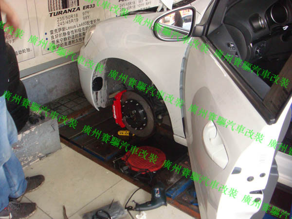 高爾夫GTI改裝紅色AP5200大四活塞作業