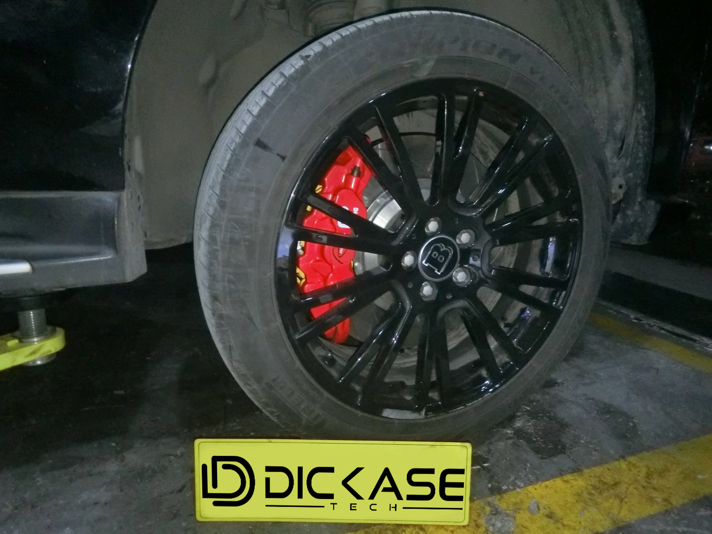 奔馳ML350改裝AP8520剎車