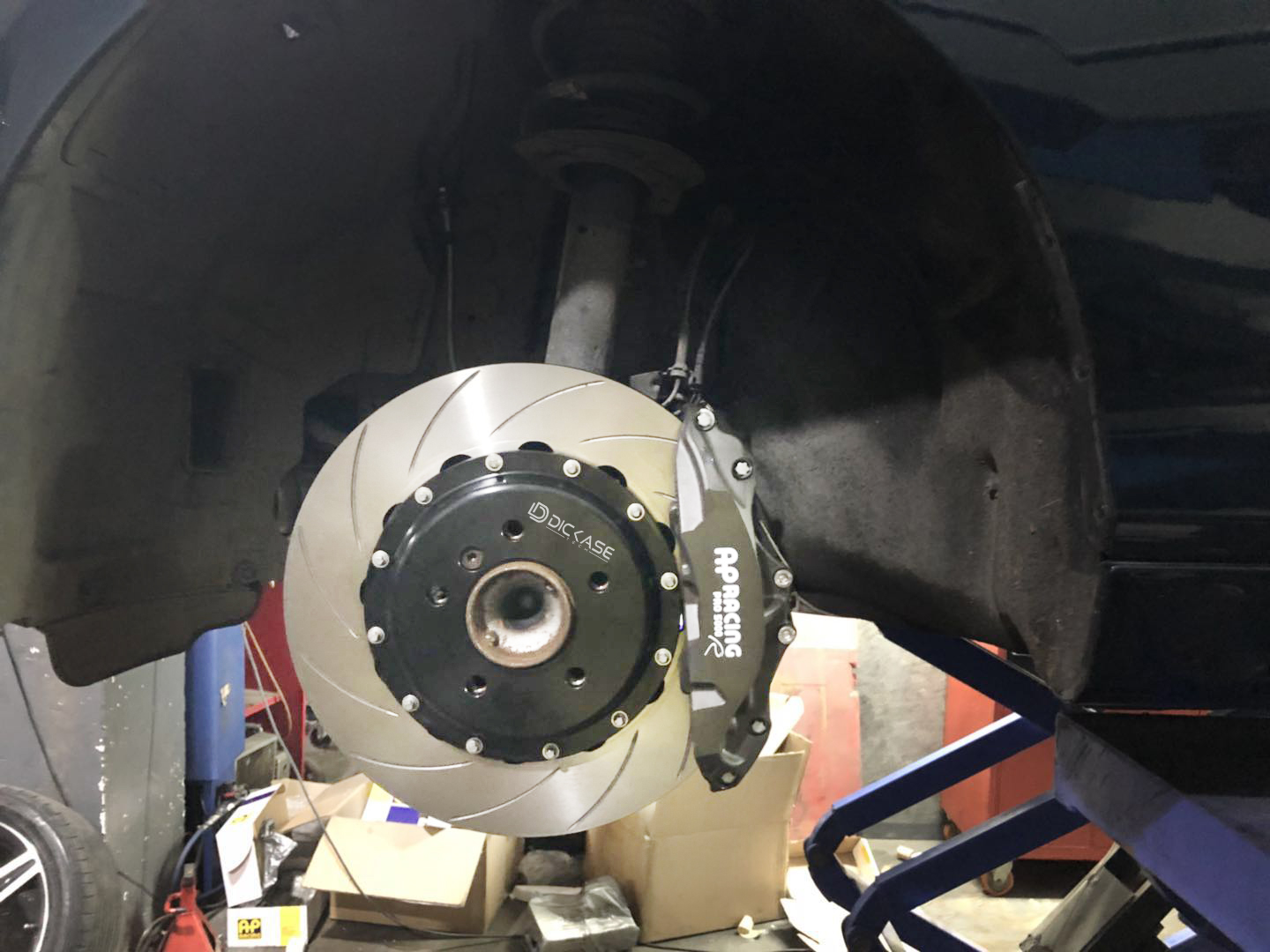 寶馬F20改裝，AP5000R競技系列剎車