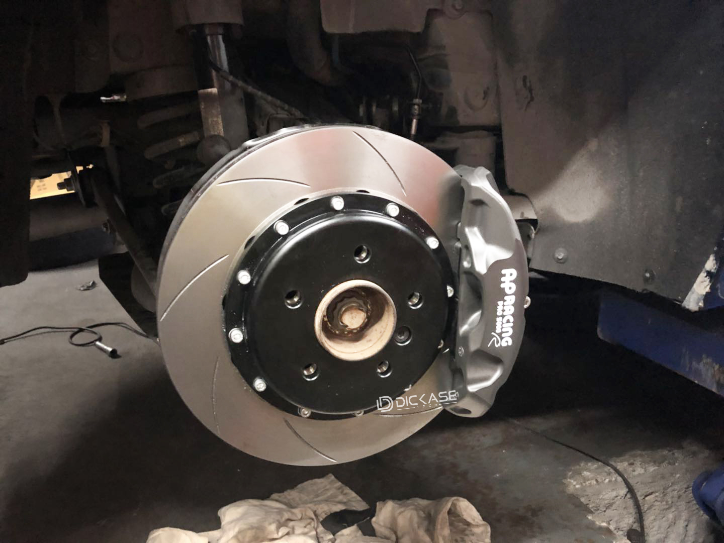 寶馬F20改裝，AP5000R競技系列剎車