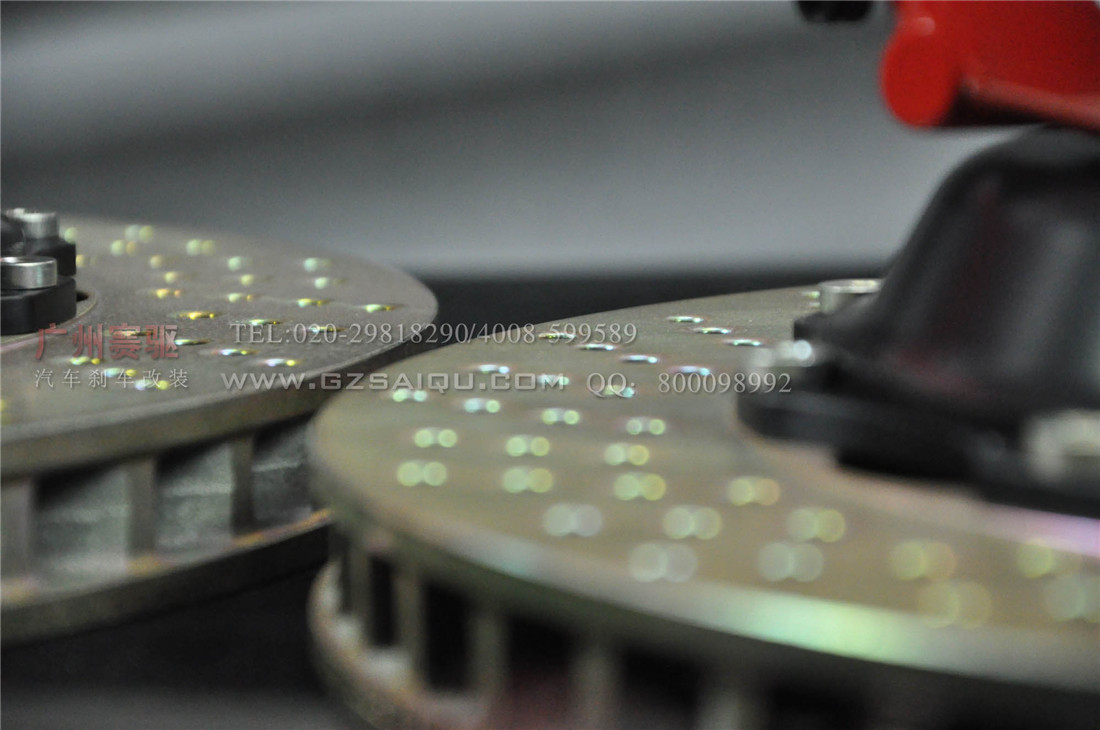 別克英朗專(zhuān)車(chē)專(zhuān)用BREMBO F40剎車(chē)套裝 英朗BREMBO 4活塞剎車(chē)鮑魚(yú)